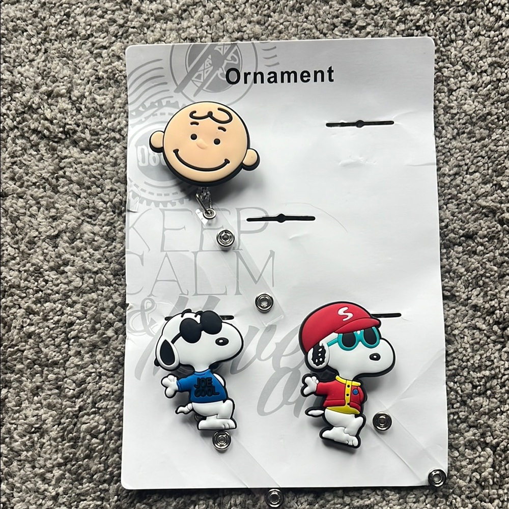Peanuts Character Badge Reel Set